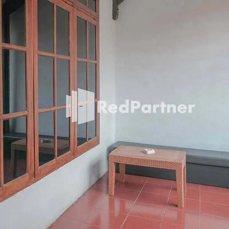 OYO 90511 Pondok Damai Guest House Syariah Cirebon Luaran gambar